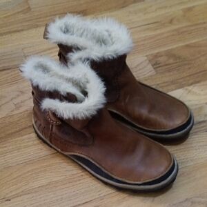 Merrell Brown Suede Leather Ankle Boots with Cream Trim